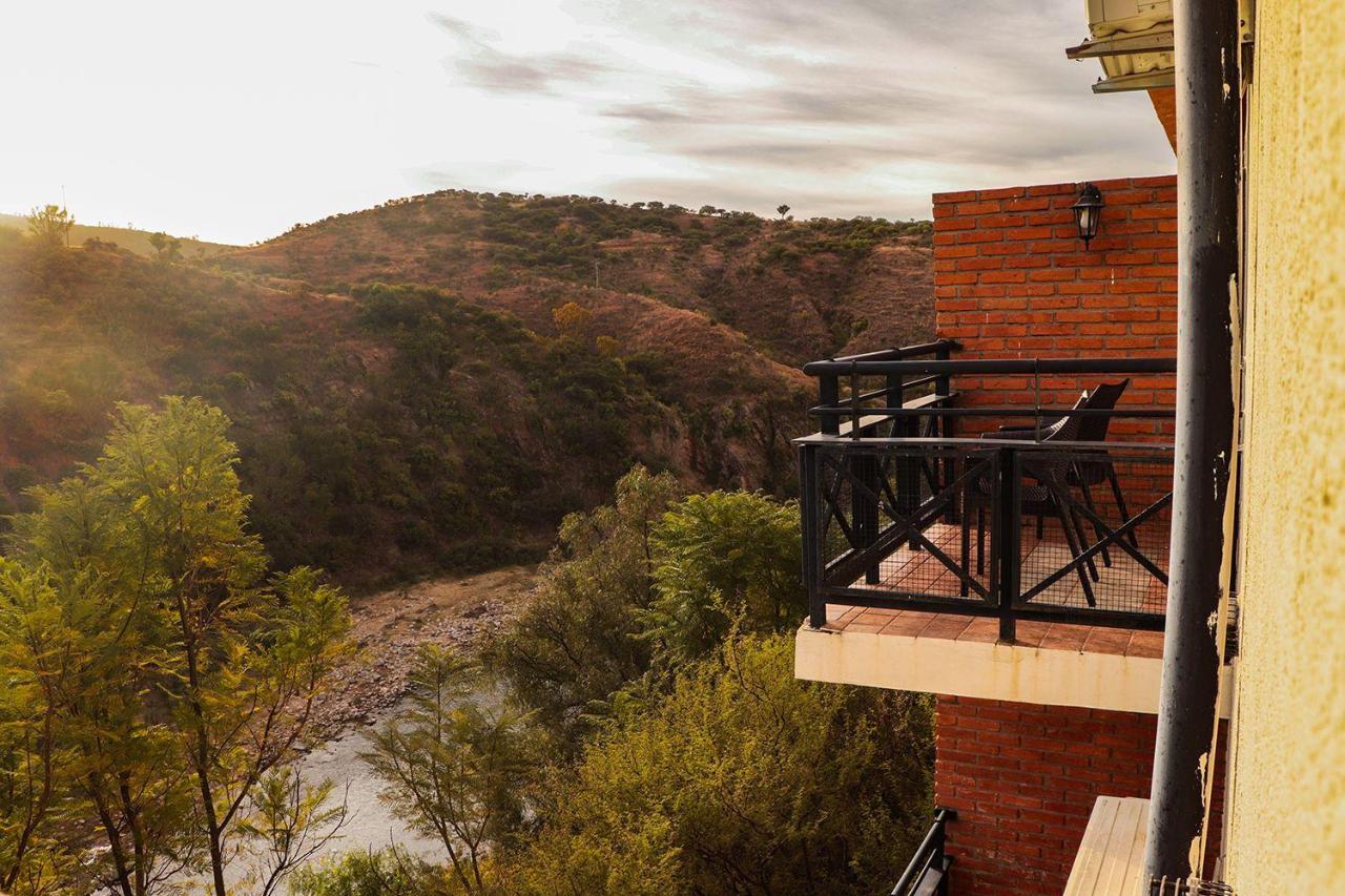 Hotel Los Parrales Tarija Extérieur photo