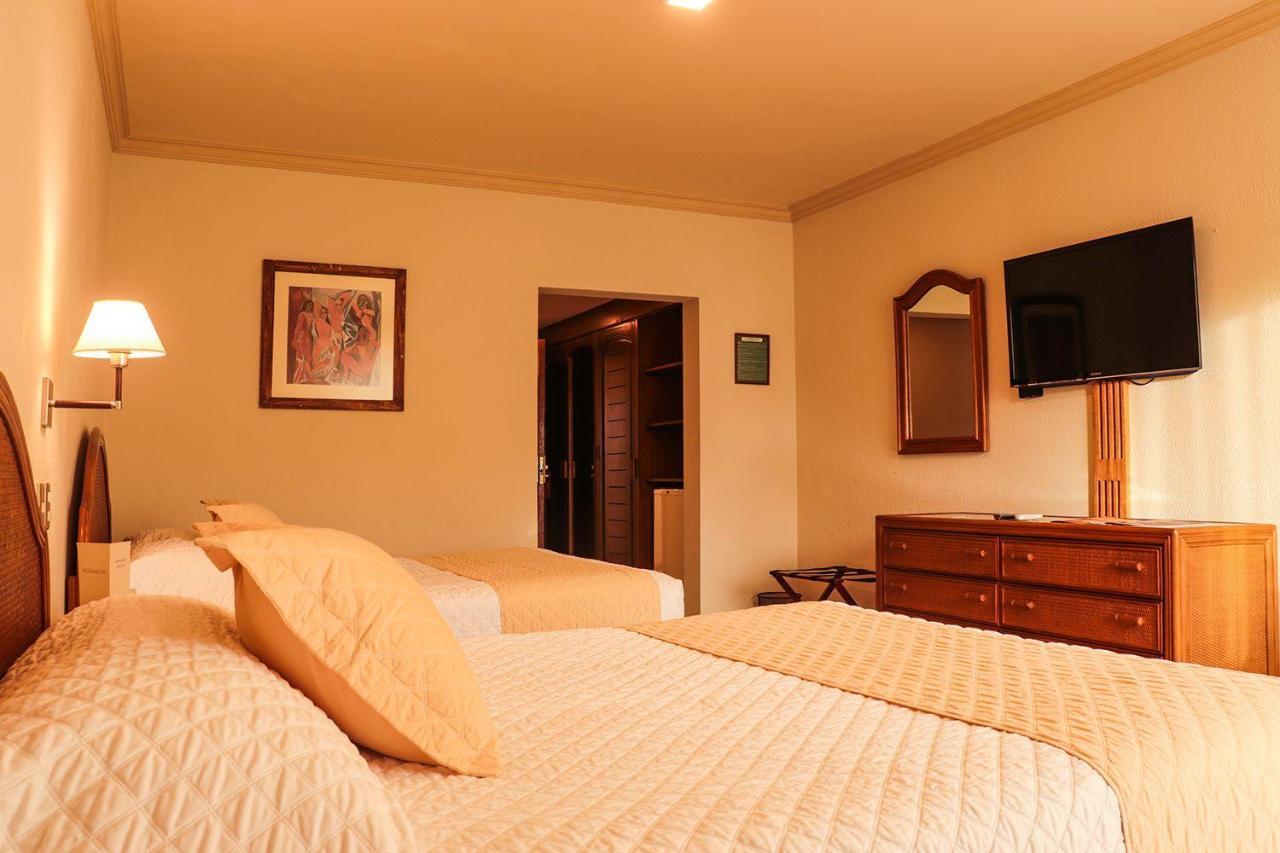 Hotel Los Parrales Tarija Extérieur photo