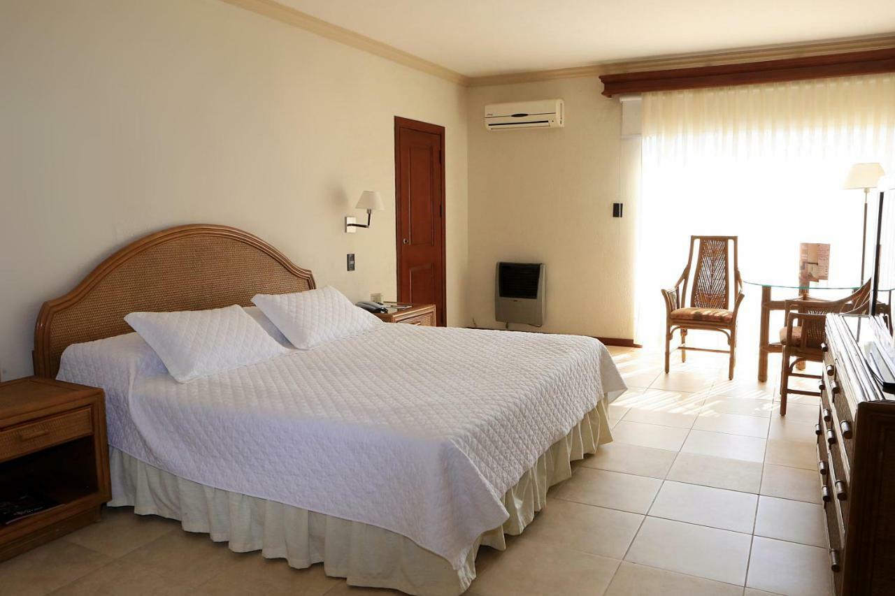 Hotel Los Parrales Tarija Extérieur photo